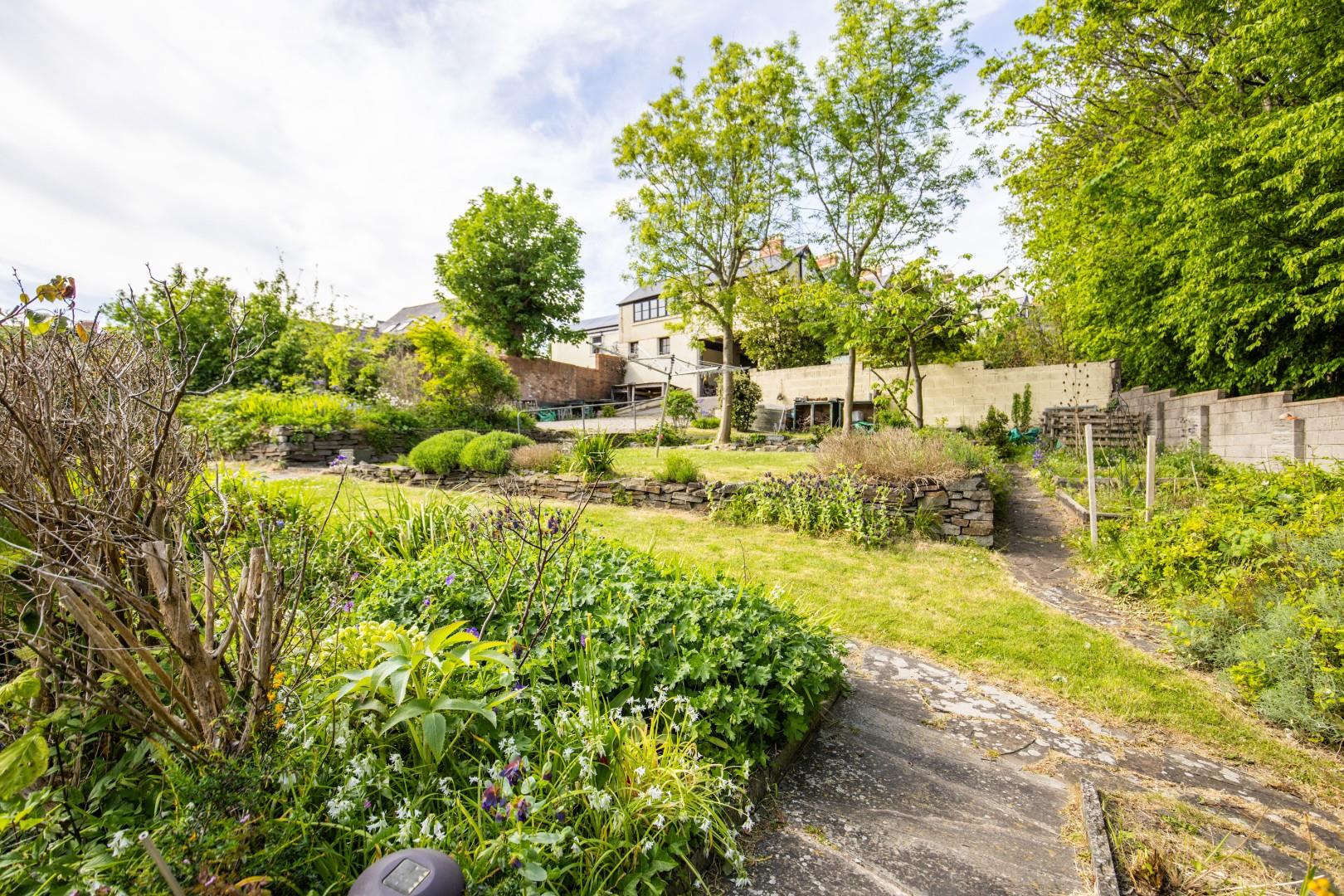 Pen Y Cae, Beach Lane, Penarth, CF64 1AN